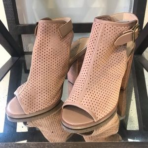 Kelsi Dagger booties